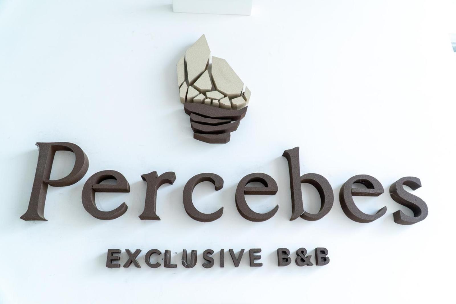 Percebes Exclusive Cutrofiano